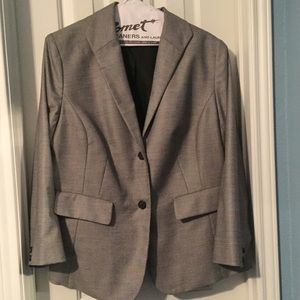 Jones New York blazer in 18w. Silky black